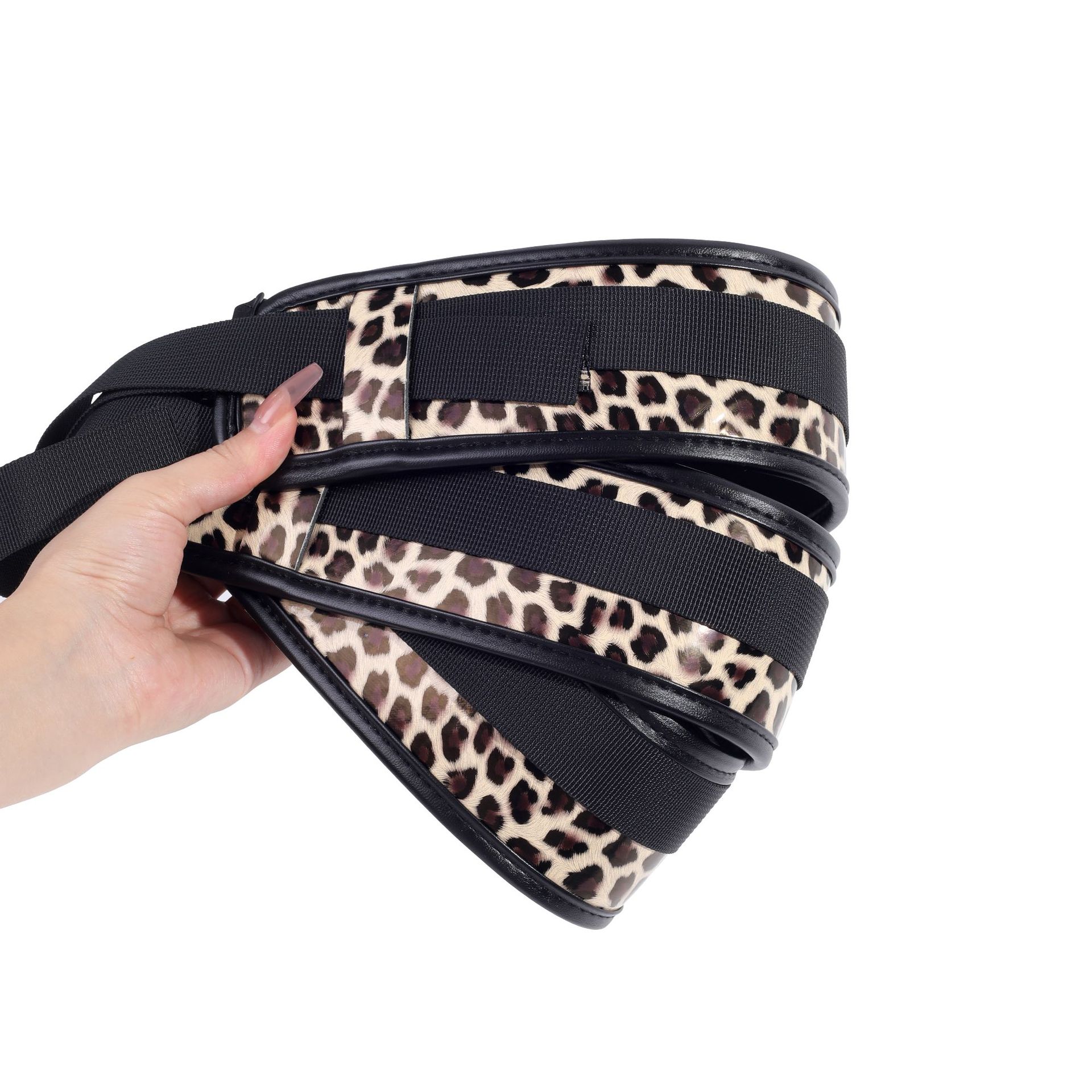 Bondage Leg Restraints in Diamond Pattern - Play Bunny