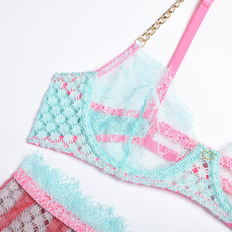 Contrasting Color Bra Set with Metal Chain Strap - Play Bunny